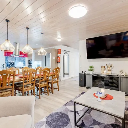 Kaarina1, Luxury Near Santa Claus וילה רובניימי
