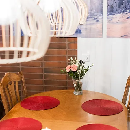 Villa Kaarina1, Luxury Near Santa Claus Rovaniemi